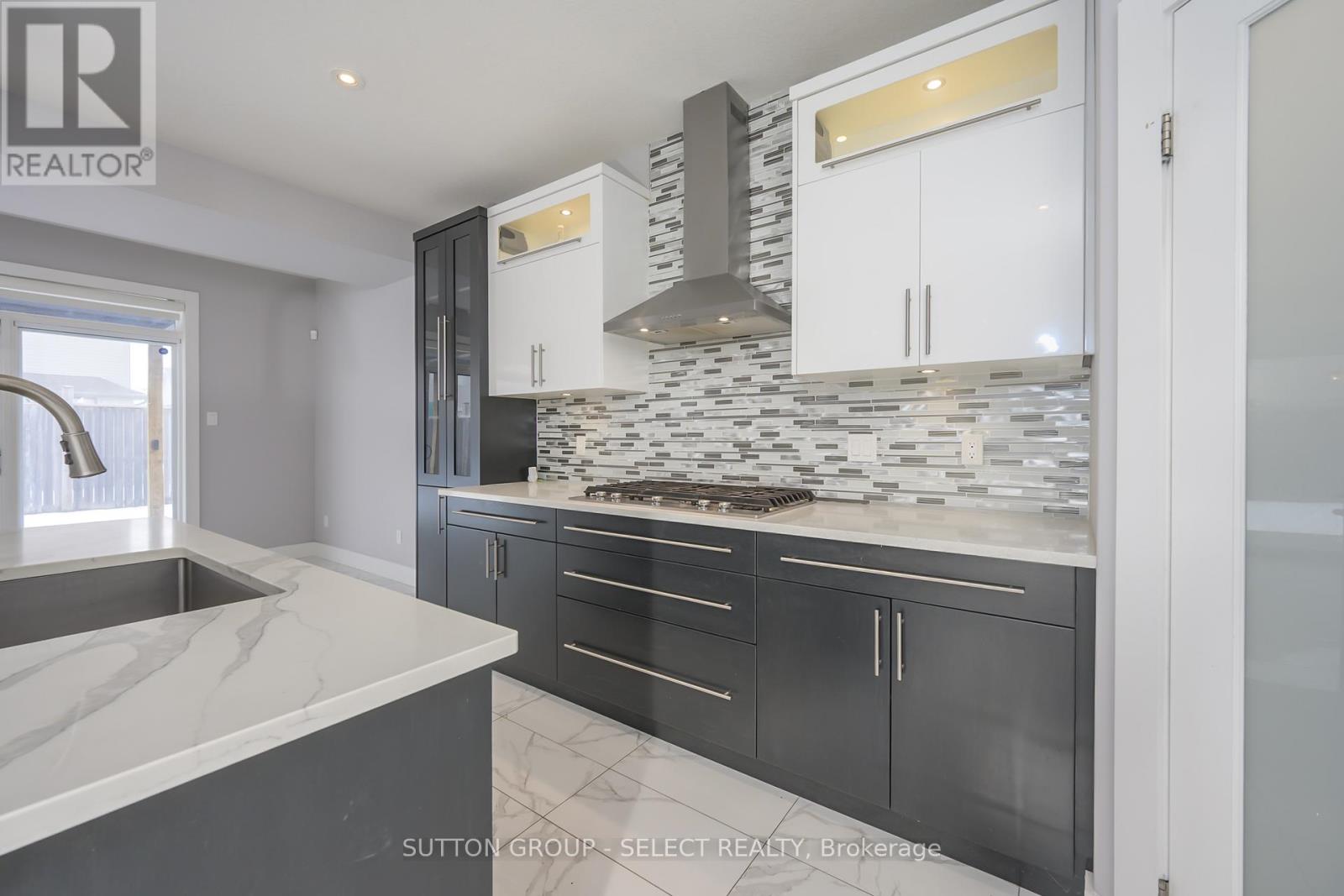 1062 Melsetter Way, London North, Ontario  N6G 0S4 - Photo 14 - X12819916