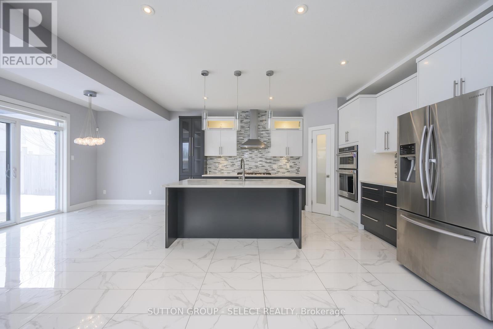 1062 Melsetter Way, London North, Ontario  N6G 0S4 - Photo 8 - X12819916