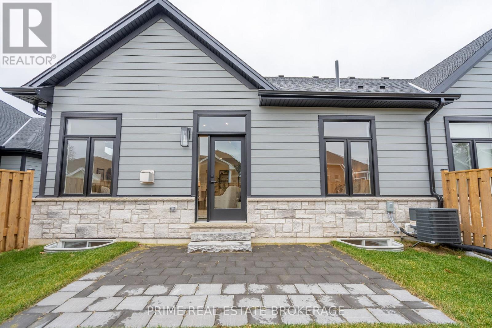 1 - 62 Compass Trail, Central Elgin, Ontario  N5L 0B4 - Photo 21 - X12820004