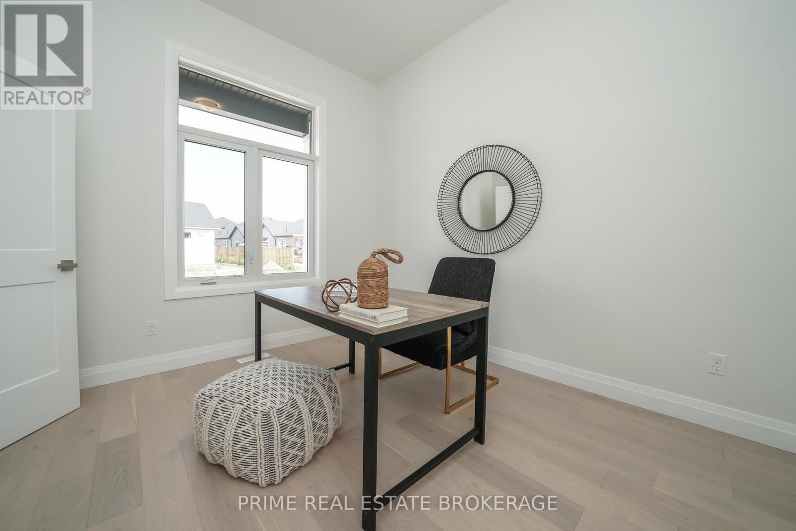 2 - 62 Compass Trail, Central Elgin, Ontario  N5L 0B4 - Photo 3 - X12820026