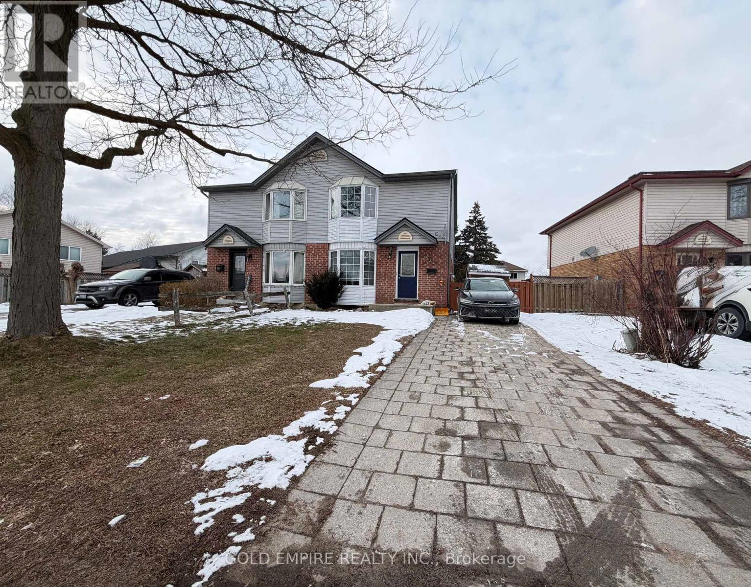 7 Roman Crescent, London East, Ontario  N5V 4W5 - Photo 2 - X12820044