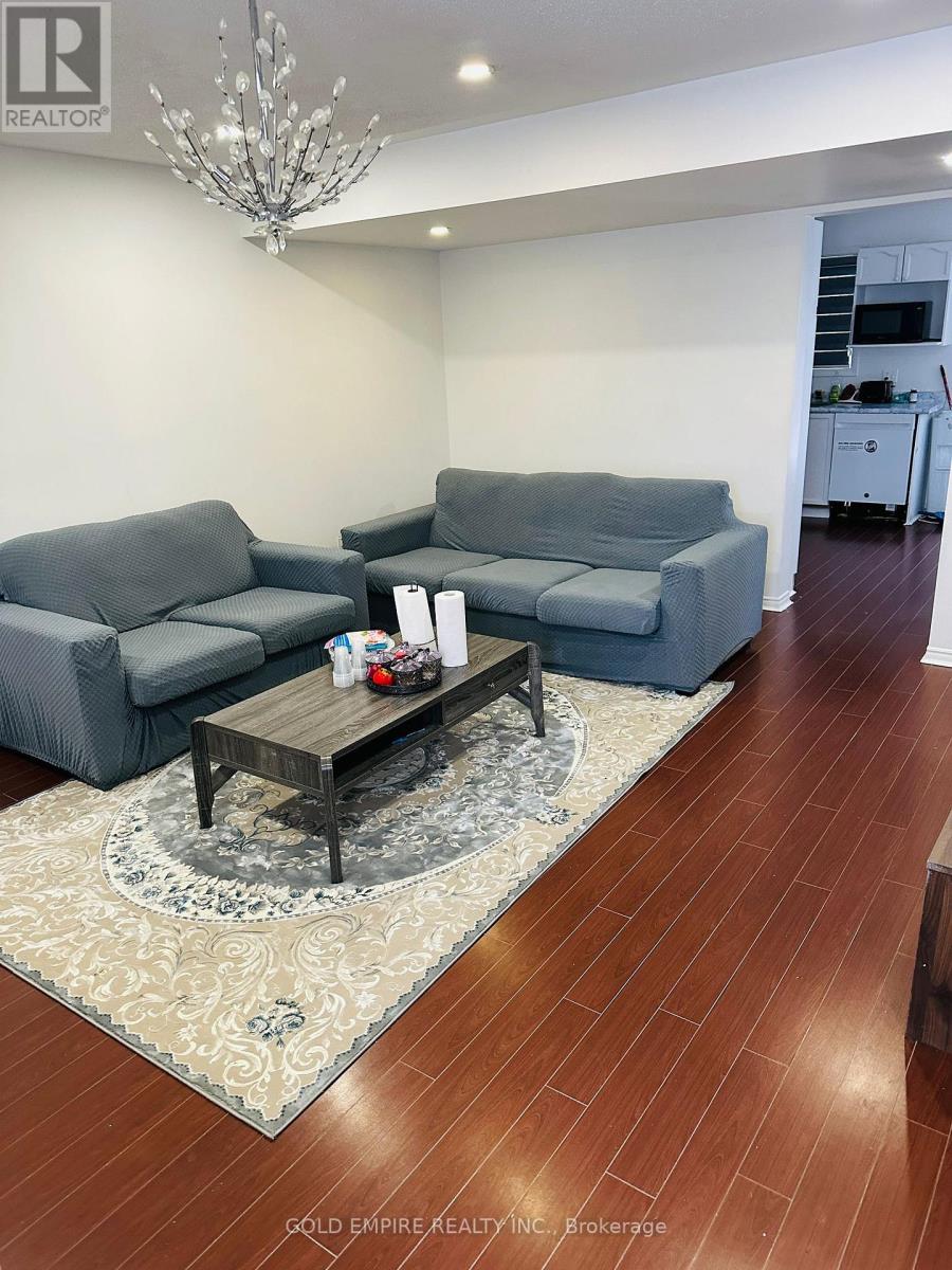 7 Roman Crescent, London East, Ontario  N5V 4W5 - Photo 5 - X12820044