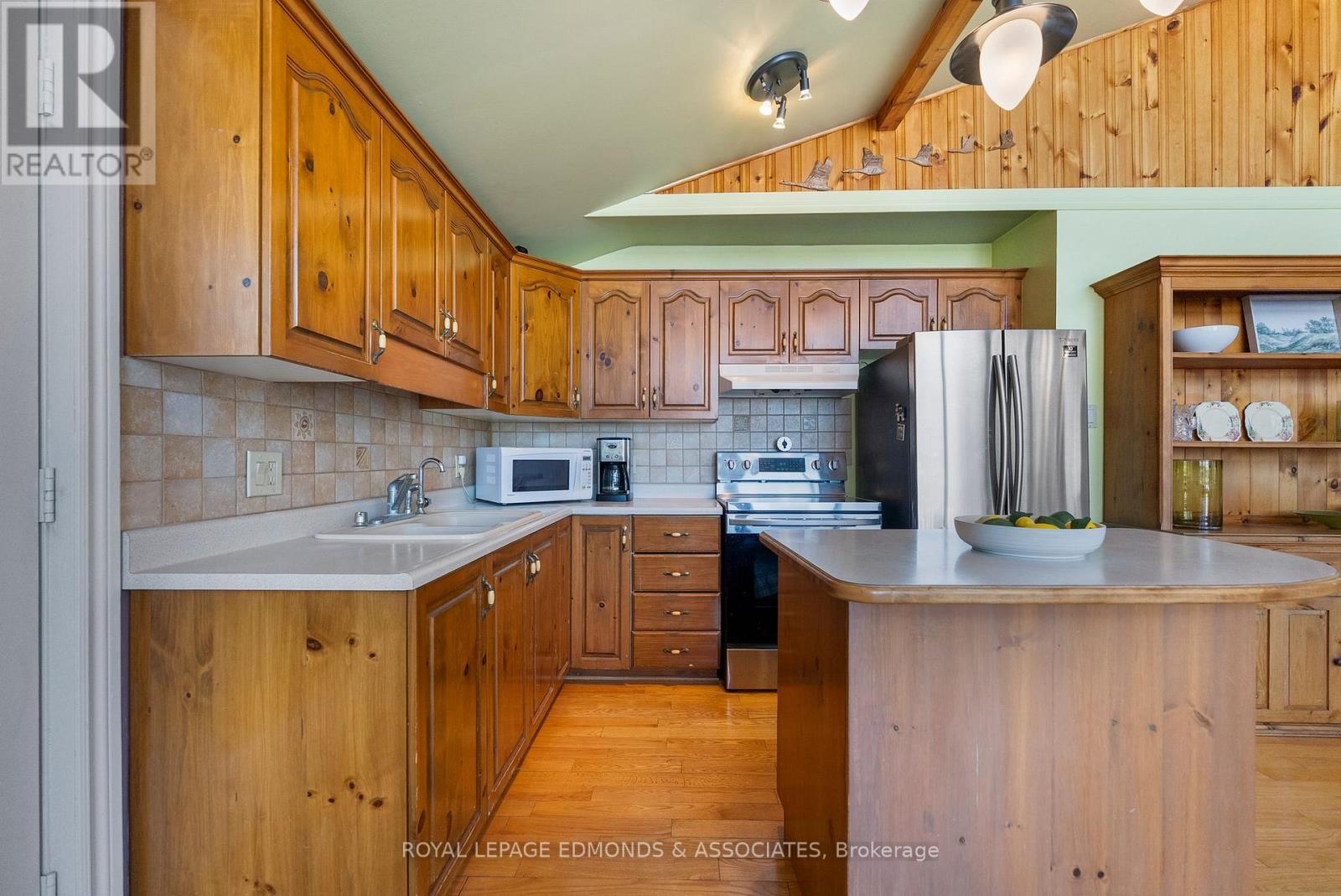 47a Trillium Lane, North Algona Wilberforce, Ontario K0J 1T0 - Photo 12 - X12820024