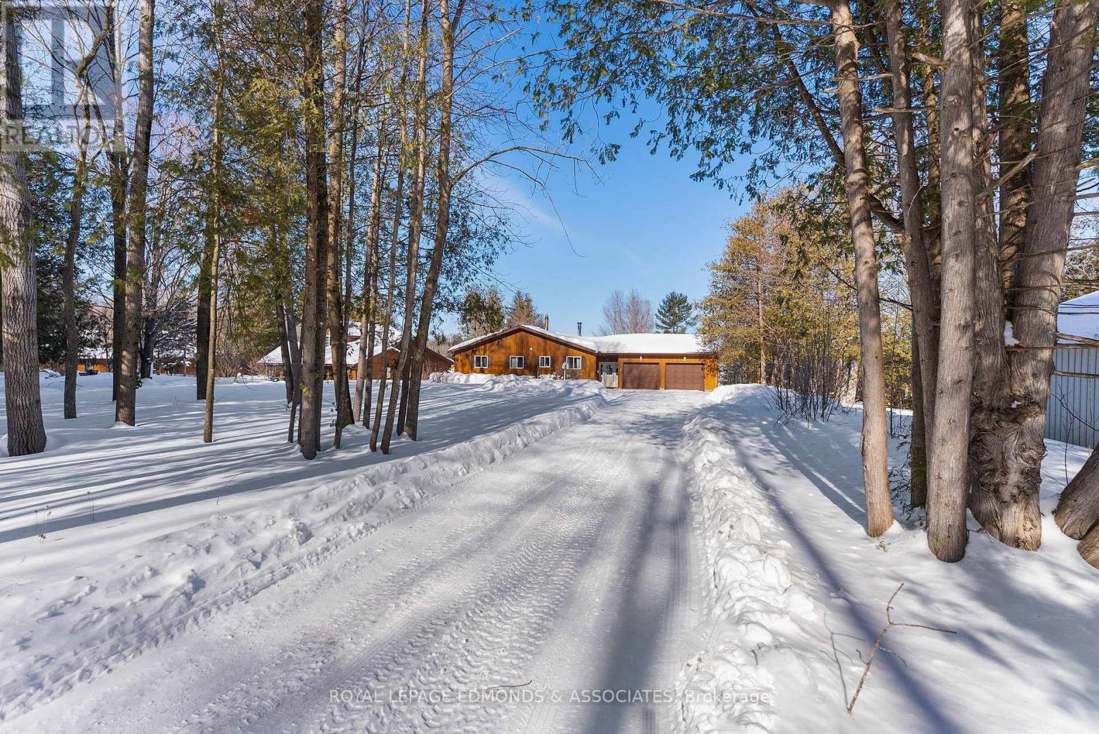 47a Trillium Lane, North Algona Wilberforce, Ontario K0J 1T0 - Photo 2 - X12820024