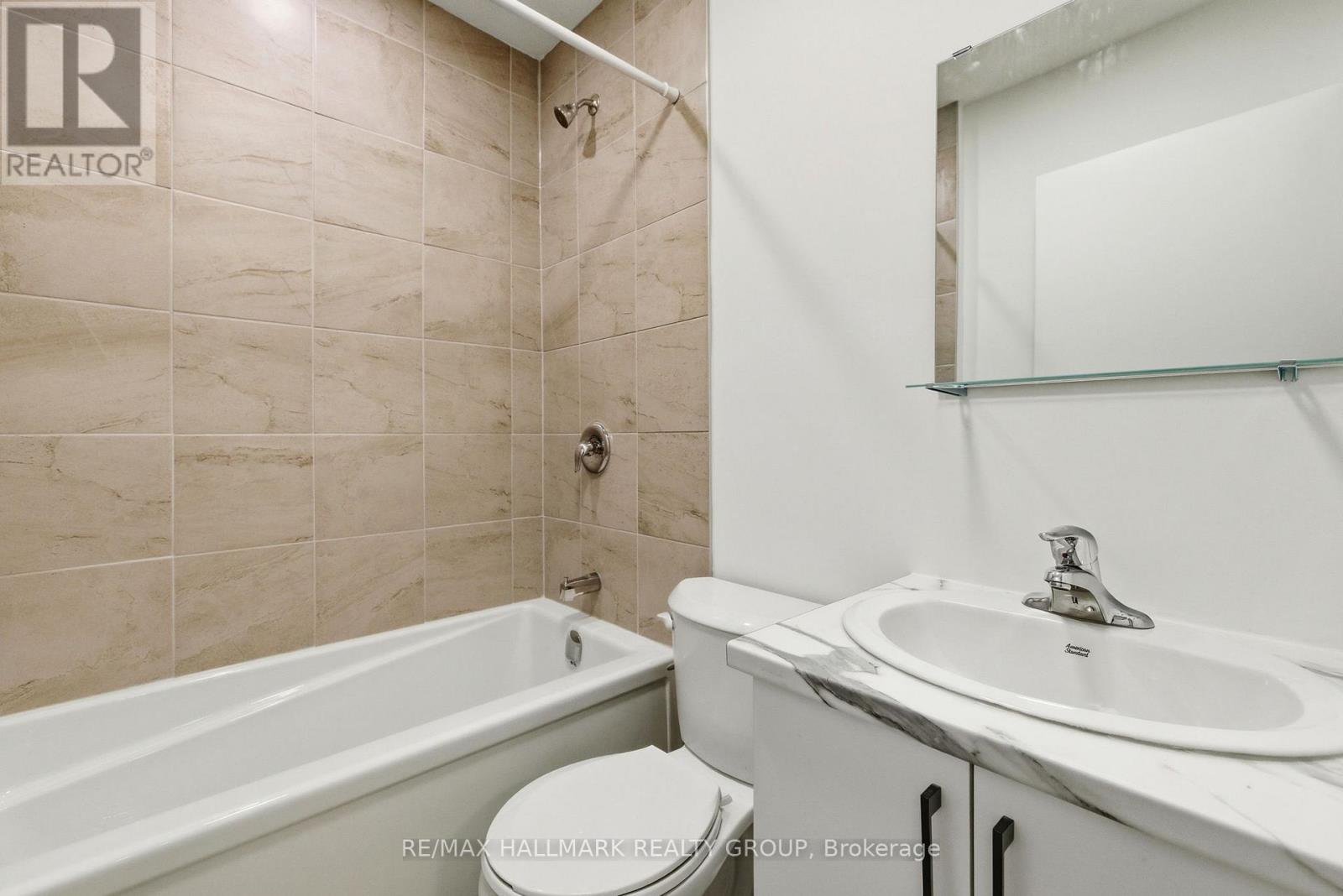 75 Genest Street, Ottawa, Ontario  K1L 7Z1 - Photo 5 - X12819938