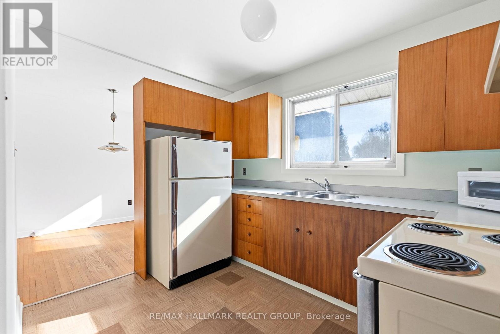 6228 Perth Street, Ottawa, Ontario  K0A 2Z0 - Photo 10 - X12819942