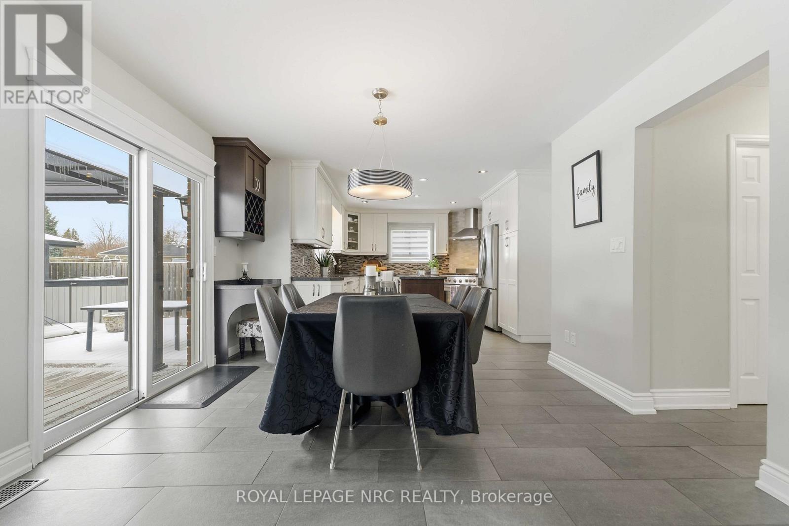 9 Woodgarden Court, St. Catharines, Ontario  L2M 7C9 - Photo 13 - X12820056