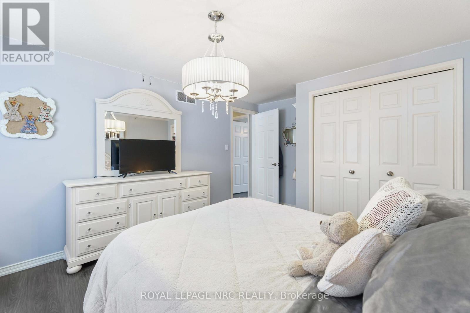 9 Woodgarden Court, St. Catharines, Ontario  L2M 7C9 - Photo 26 - X12820056