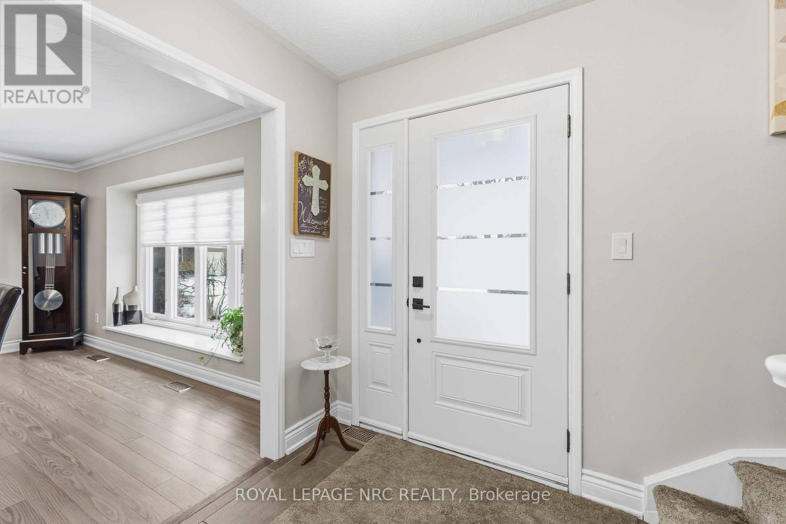 9 Woodgarden Court, St. Catharines, Ontario  L2M 7C9 - Photo 5 - X12820056