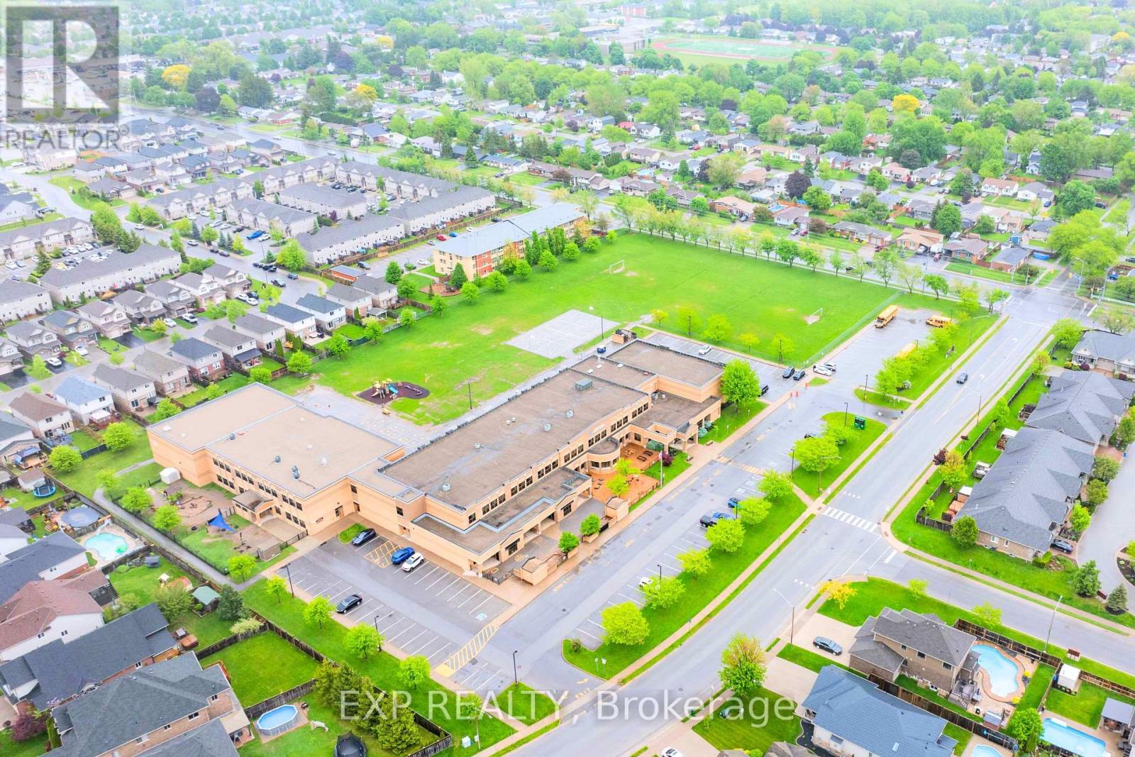 8583 Forestview Boulevard, Niagara Falls, Ontario  L2H 0B2 - Photo 38 - X12820070