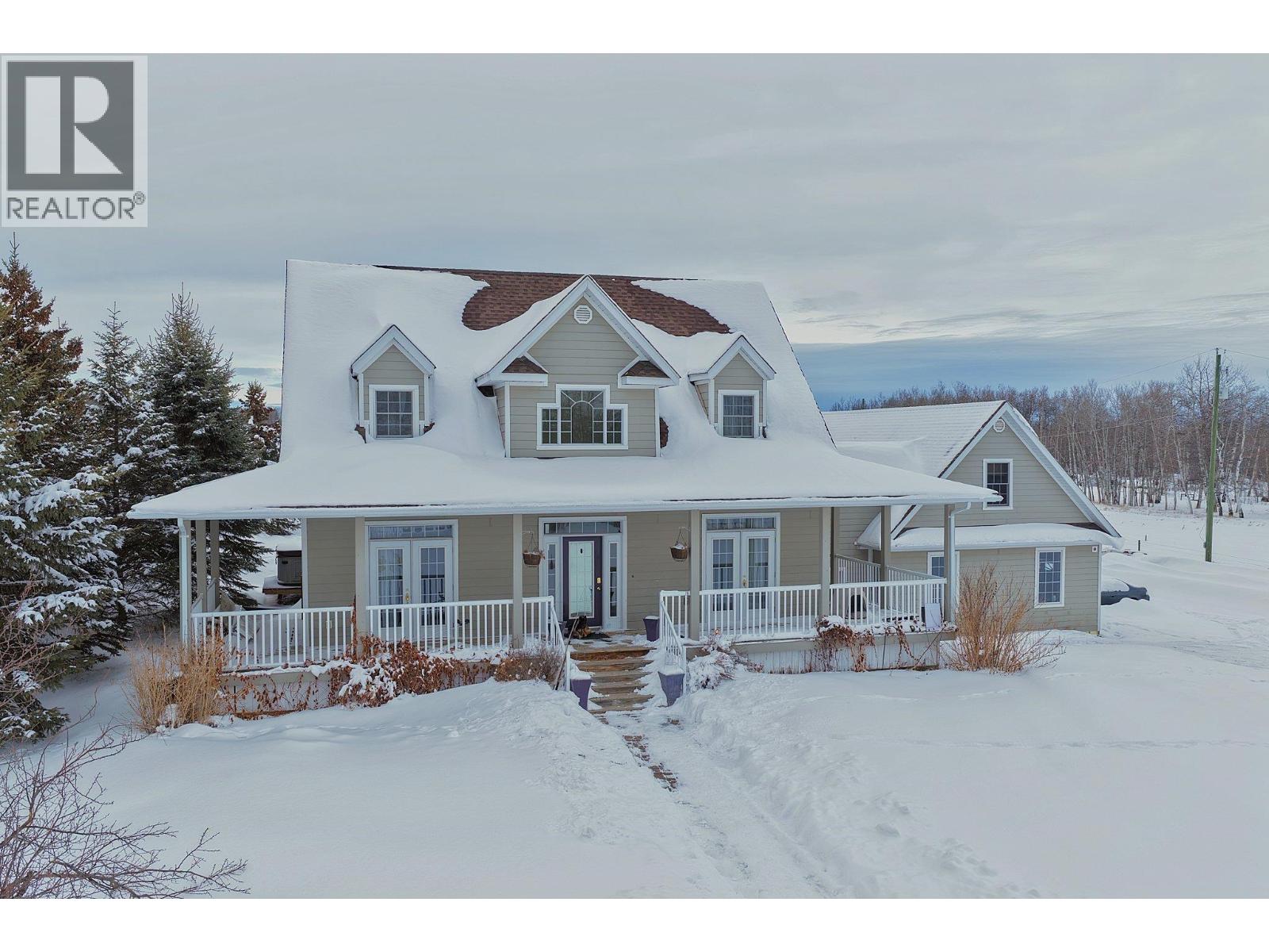 10706 244 Road, Fort St. John, British Columbia  V1J 8J6 - Photo 2 - R3092837