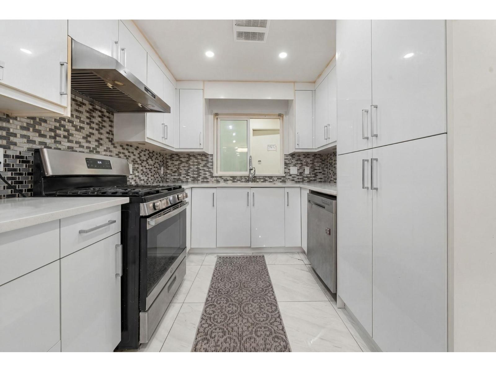 12541 77a Avenue, Surrey, British Columbia  V3W 8P2 - Photo 13 - R3088745