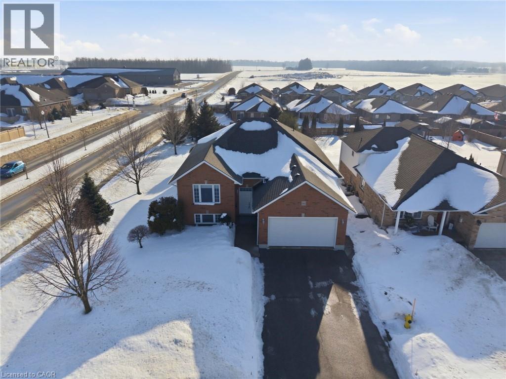 110 Armstrong Street W, Listowel, Ontario  N4W 3V8 - Photo 1 - 40805851