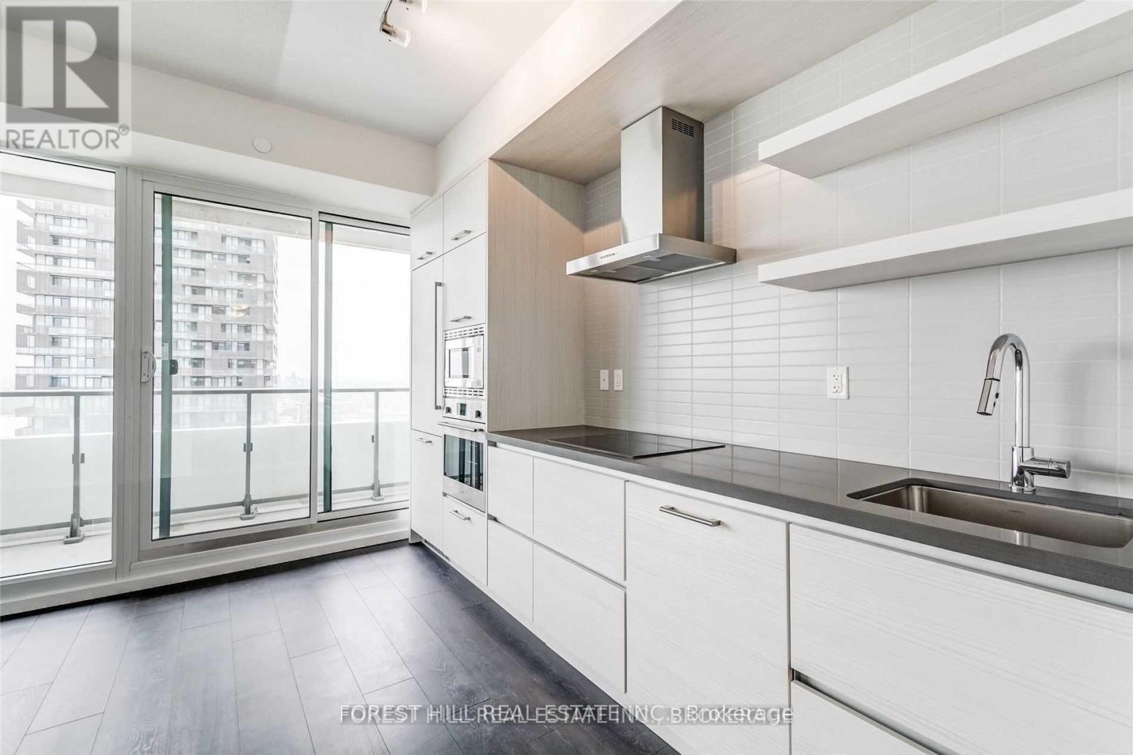 5401 - 2221 YONGE STREET Toronto (Mount Pleasant West), ON M4S 2B4