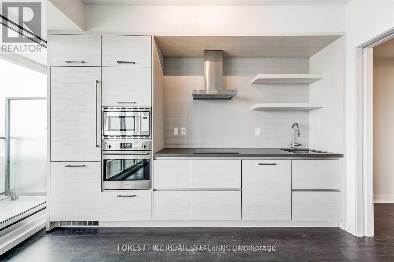 5401 - 2221 YONGE STREET Toronto (Mount Pleasant West), ON M4S 2B4