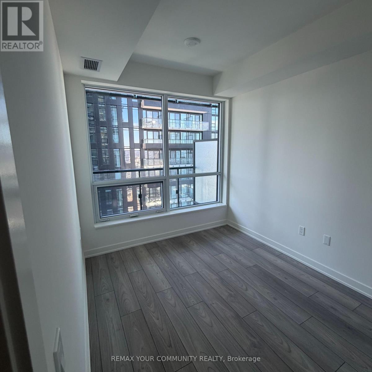 2704 - 110 Broadway Avenue, Toronto (Mount Pleasant West), Ontario  M4P 1V7 - Photo 10 - C12819894