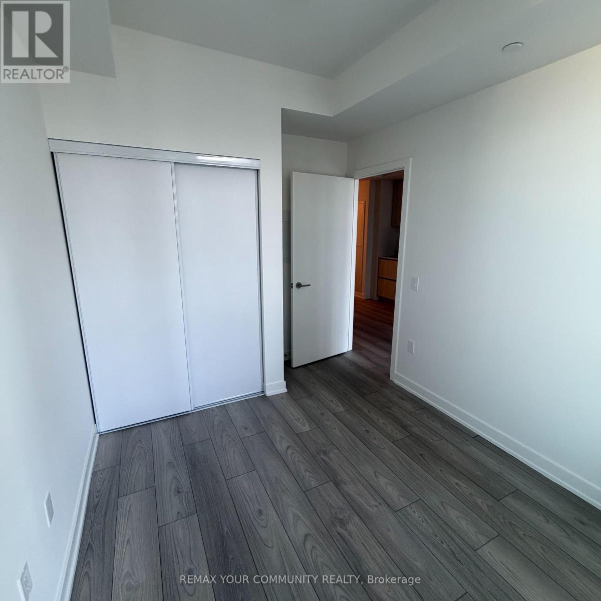 2704 - 110 Broadway Avenue, Toronto (Mount Pleasant West), Ontario  M4P 1V7 - Photo 11 - C12819894