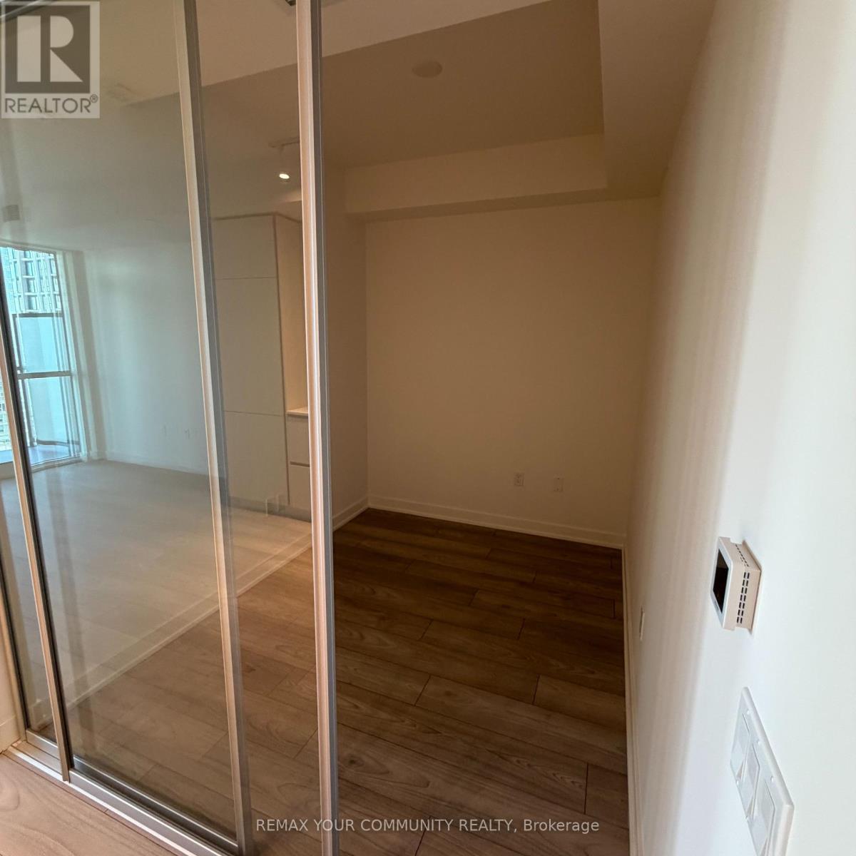 2704 - 110 Broadway Avenue, Toronto (Mount Pleasant West), Ontario  M4P 1V7 - Photo 13 - C12819894