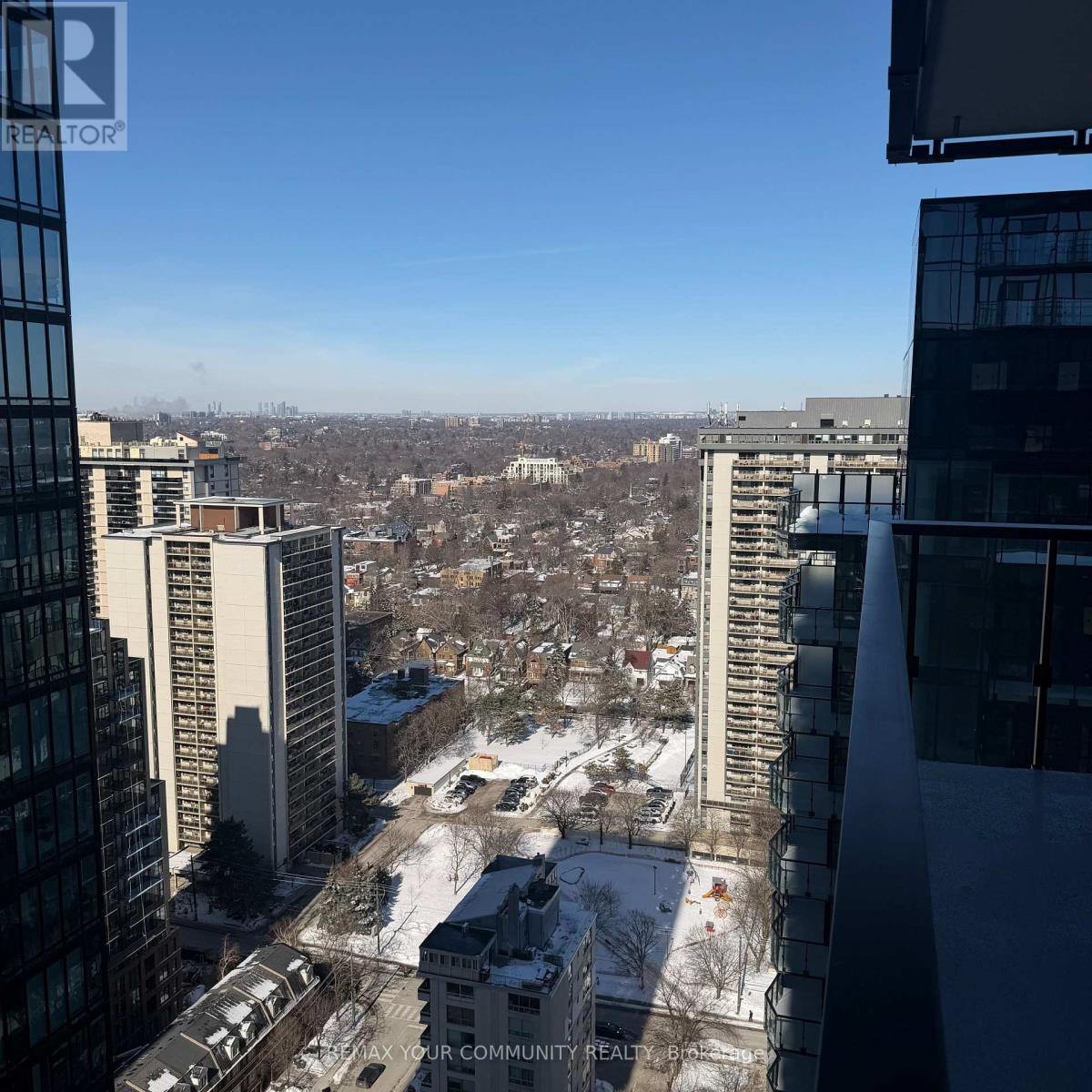 2704 - 110 Broadway Avenue, Toronto (Mount Pleasant West), Ontario  M4P 1V7 - Photo 2 - C12819894