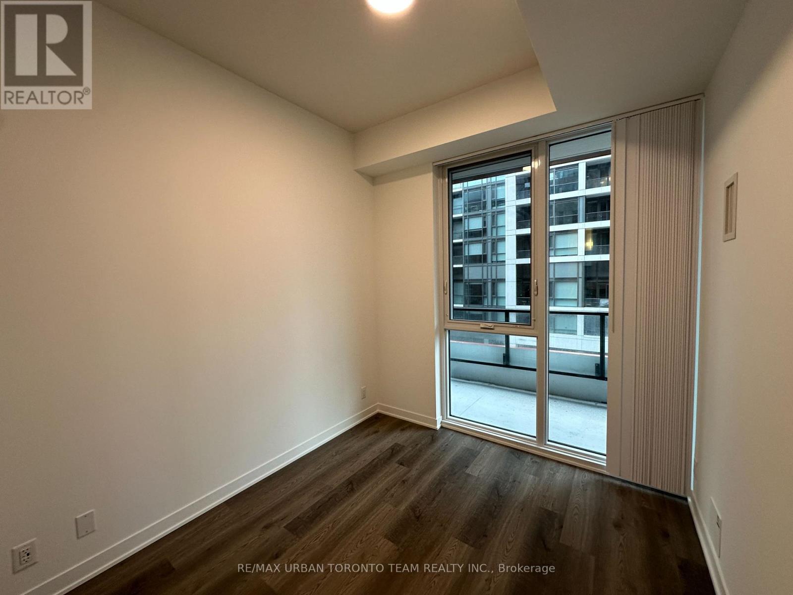 510 - 180 Front Street E, Toronto (Moss Park), Ontario  M5A 0K9 - Photo 4 - C12819998