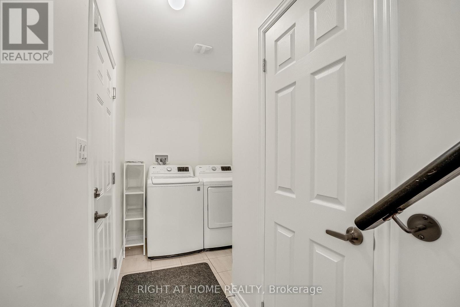 1174 Sepia Square, Pickering, Ontario  L1X 0H1 - Photo 19 - E12819920