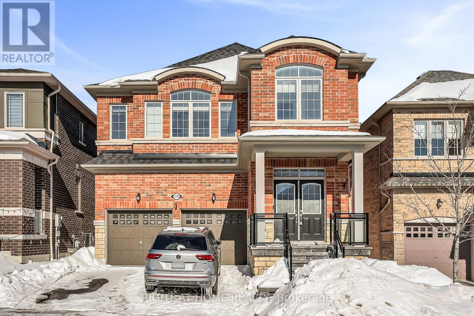 1174 Sepia Square, Pickering, Ontario  L1X 0H1 - Photo 2 - E12819920