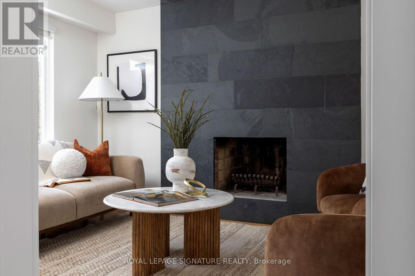 567 Downland Drive, Pickering, Ontario  L1W 3B1 - Photo 4 - E12820016