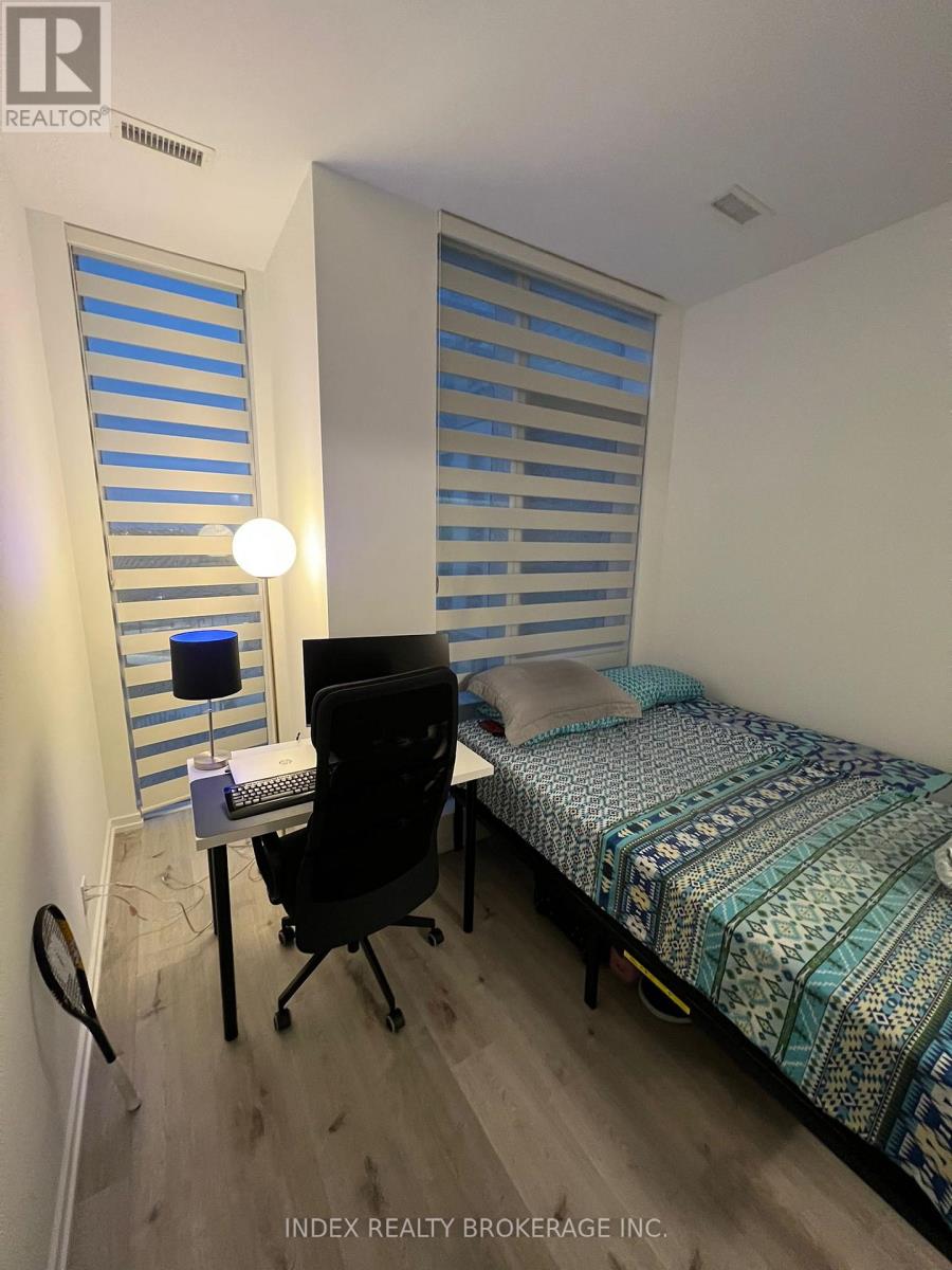 305 - 1000 Portage Parkway, Vaughan, Ontario  L4K 0L1 - Photo 6 - N12820050