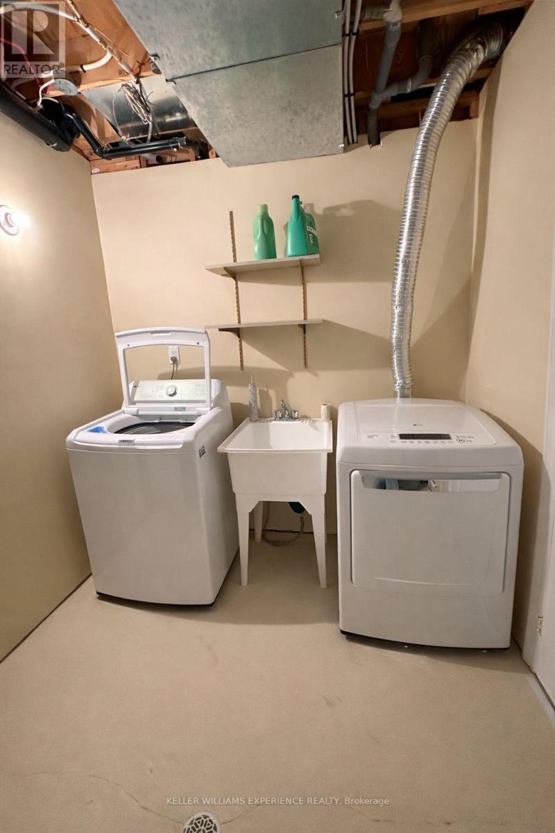 Lower - 7 Golden Eagle Way, Barrie, Ontario  L4M 6P6 - Photo 11 - S12819960