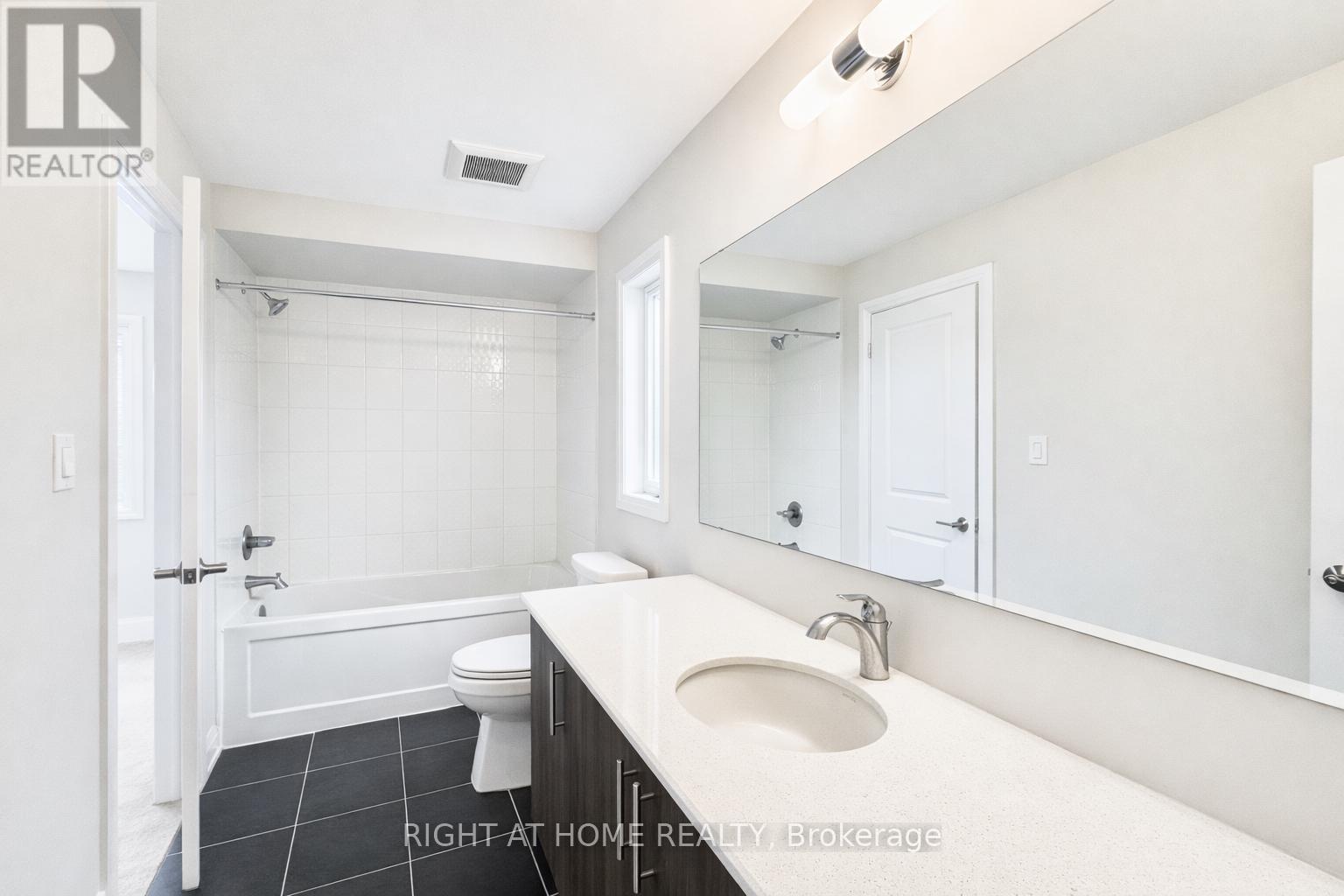 9 Sweet Cicely Street, Springwater, Ontario  L9X 2E2 - Photo 11 - S12819994