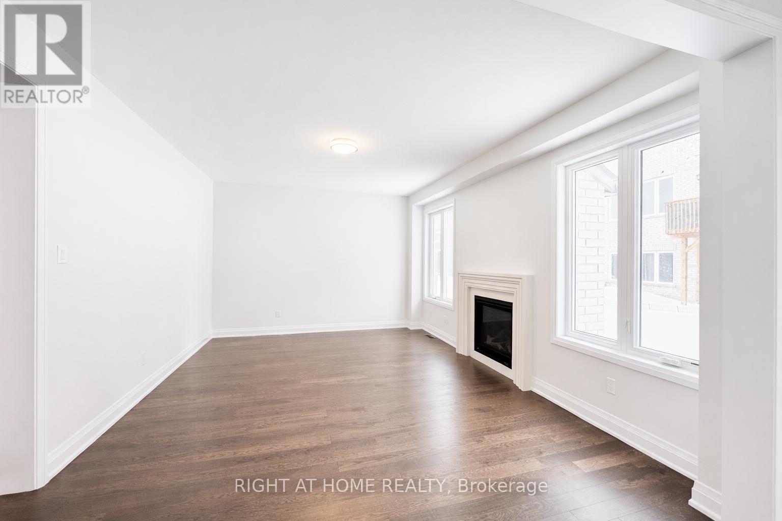 9 Sweet Cicely Street, Springwater, Ontario  L9X 2E2 - Photo 2 - S12819994