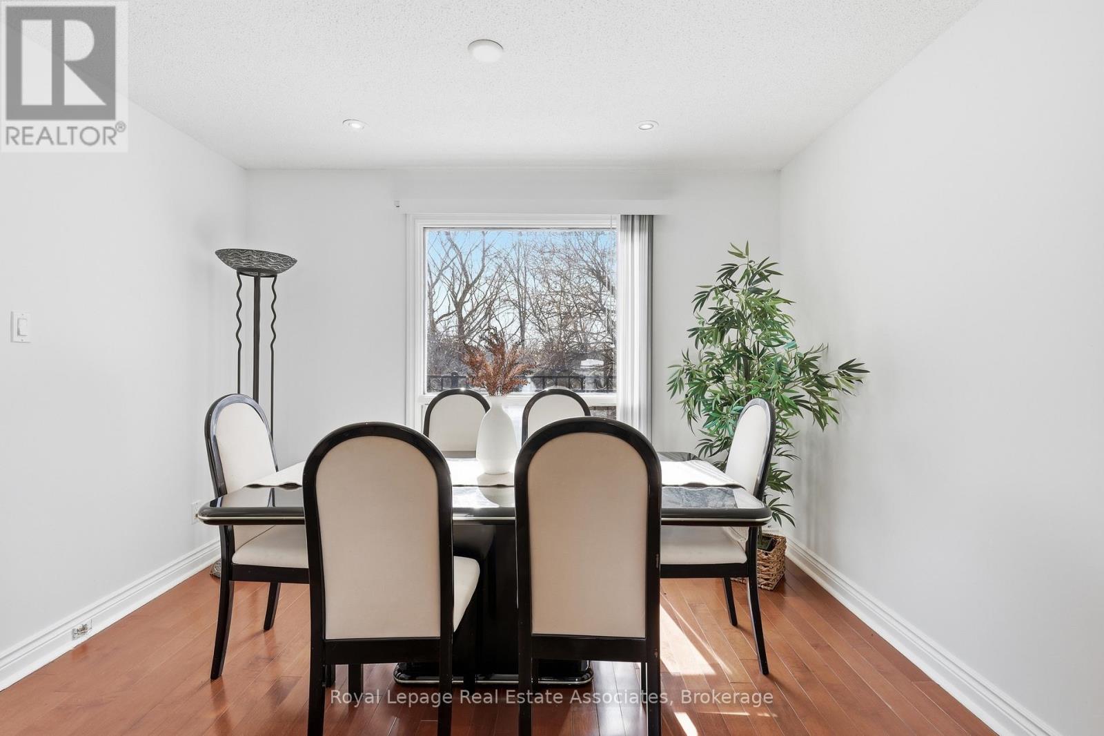 115 Coles Avenue, Vaughan, Ontario  L4L 1L8 - Photo 11 - N12819732