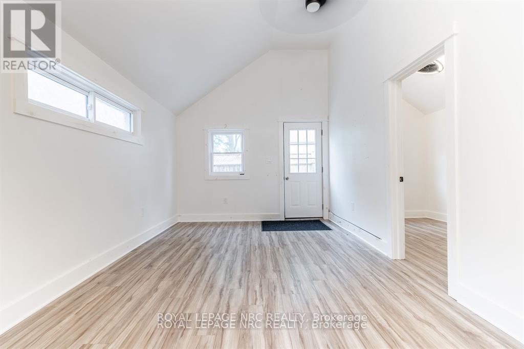 387 Elmwood Avenue, Fort Erie, Ontario  L0S 1B0 - Photo 22 - X12586452