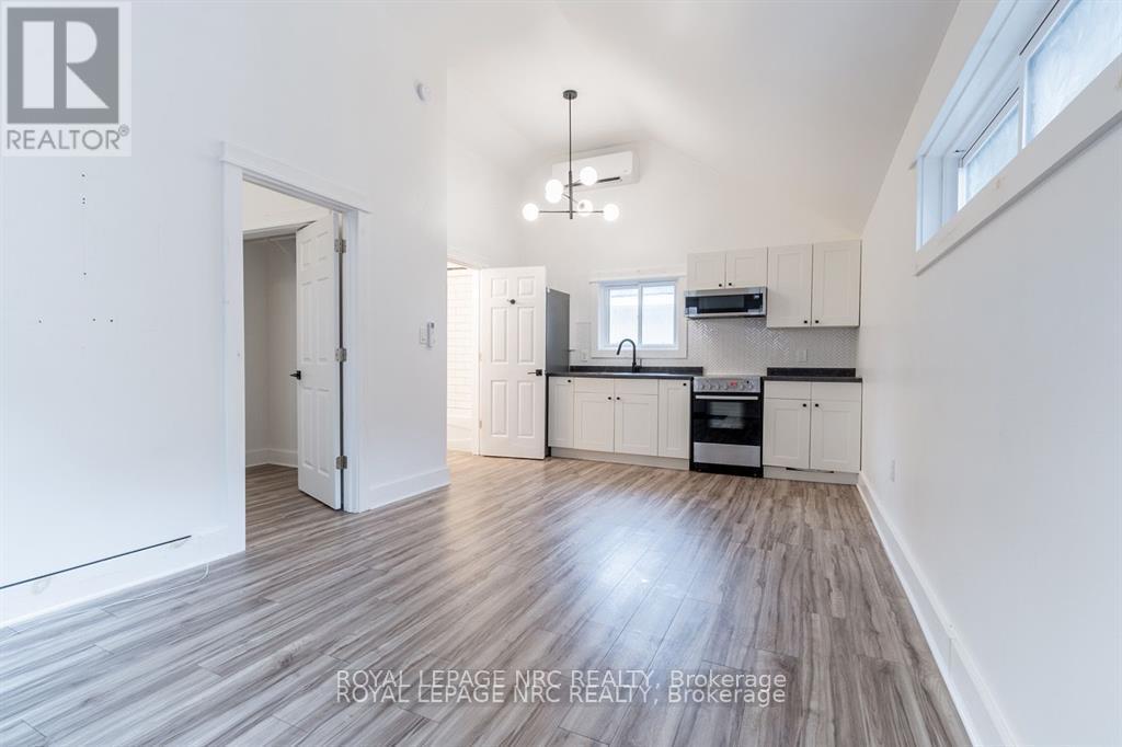 387 Elmwood Avenue, Fort Erie, Ontario  L0S 1B0 - Photo 19 - X12586452