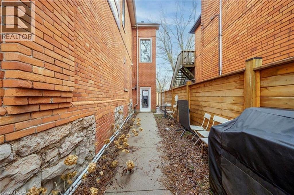 215 Locke Street Unit# Upper, Hamilton, Ontario  L8P 4B6 - Photo 36 - 40807695