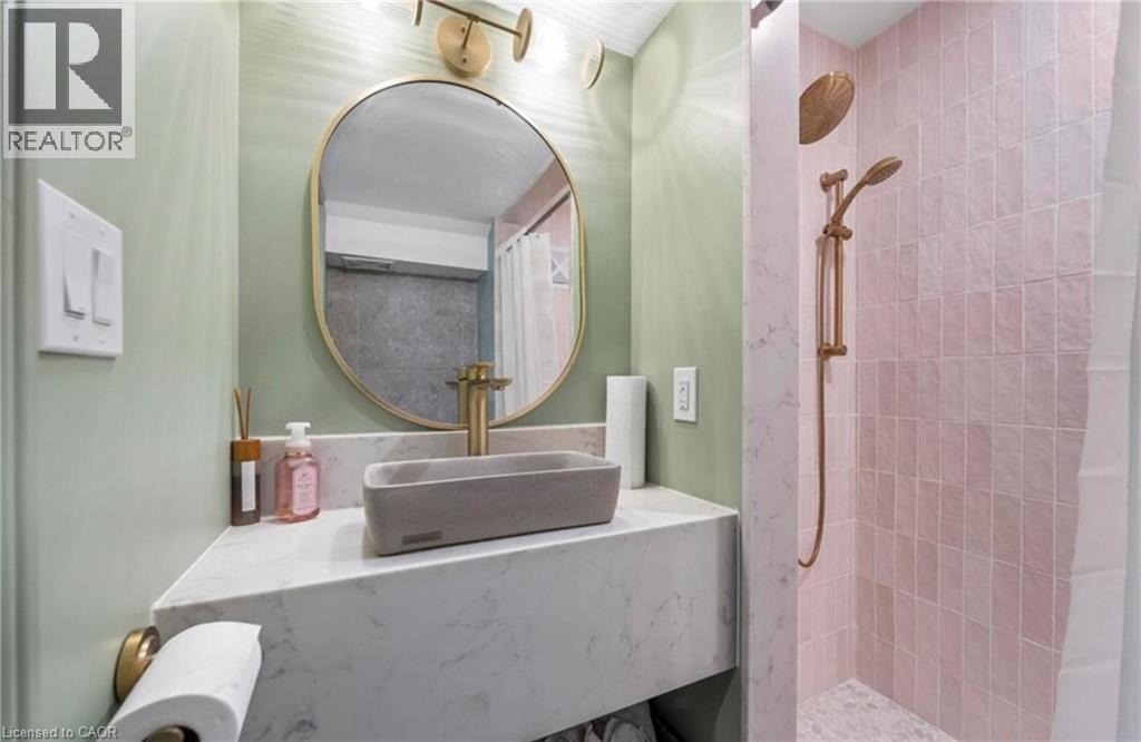 215 Locke Street Unit# Upper, Hamilton, Ontario  L8P 4B6 - Photo 9 - 40807695