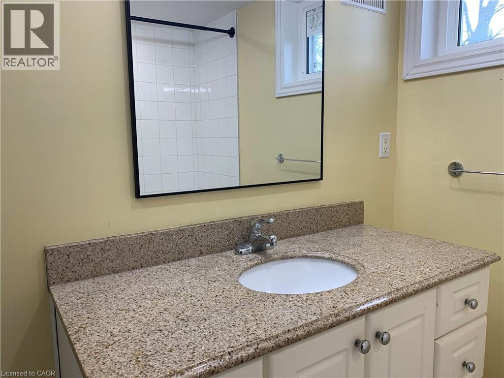 5 Michael Avenue, Hamilton, Ontario  L8T 2Y2 - Photo 18 - 40807396