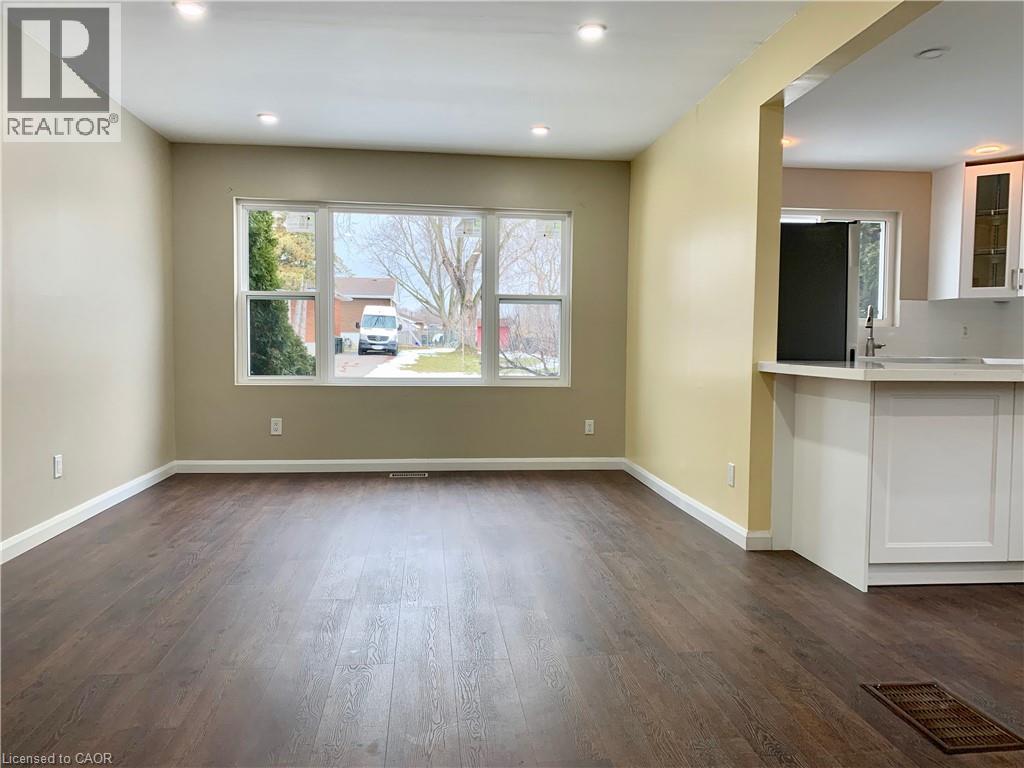 5 Michael Avenue, Hamilton, Ontario  L8T 2Y2 - Photo 2 - 40807396