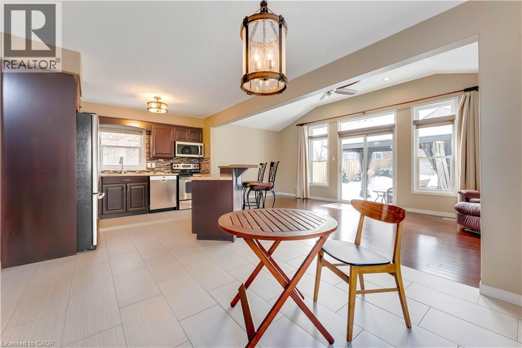 505 Snowdrop Court, Kitchener, Ontario  N2E 4G4 - Photo 7 - 40807393