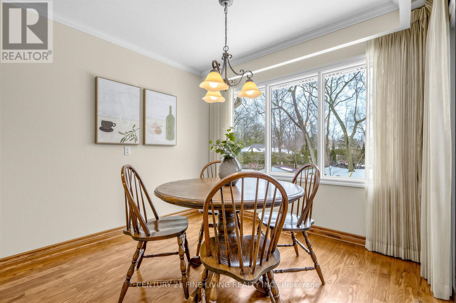 1062 Saginaw Crescent, Mississauga, Ontario  L5H 3W5 - Photo 13 - W12819860