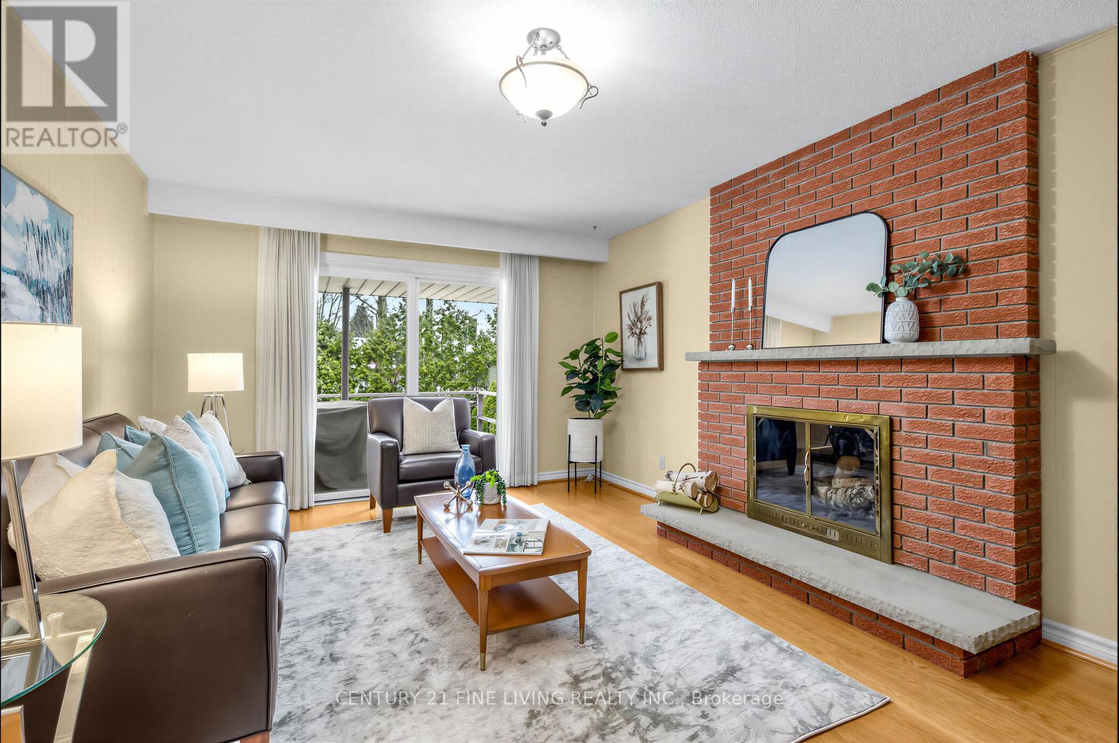 1062 Saginaw Crescent, Mississauga, Ontario  L5H 3W5 - Photo 15 - W12819860