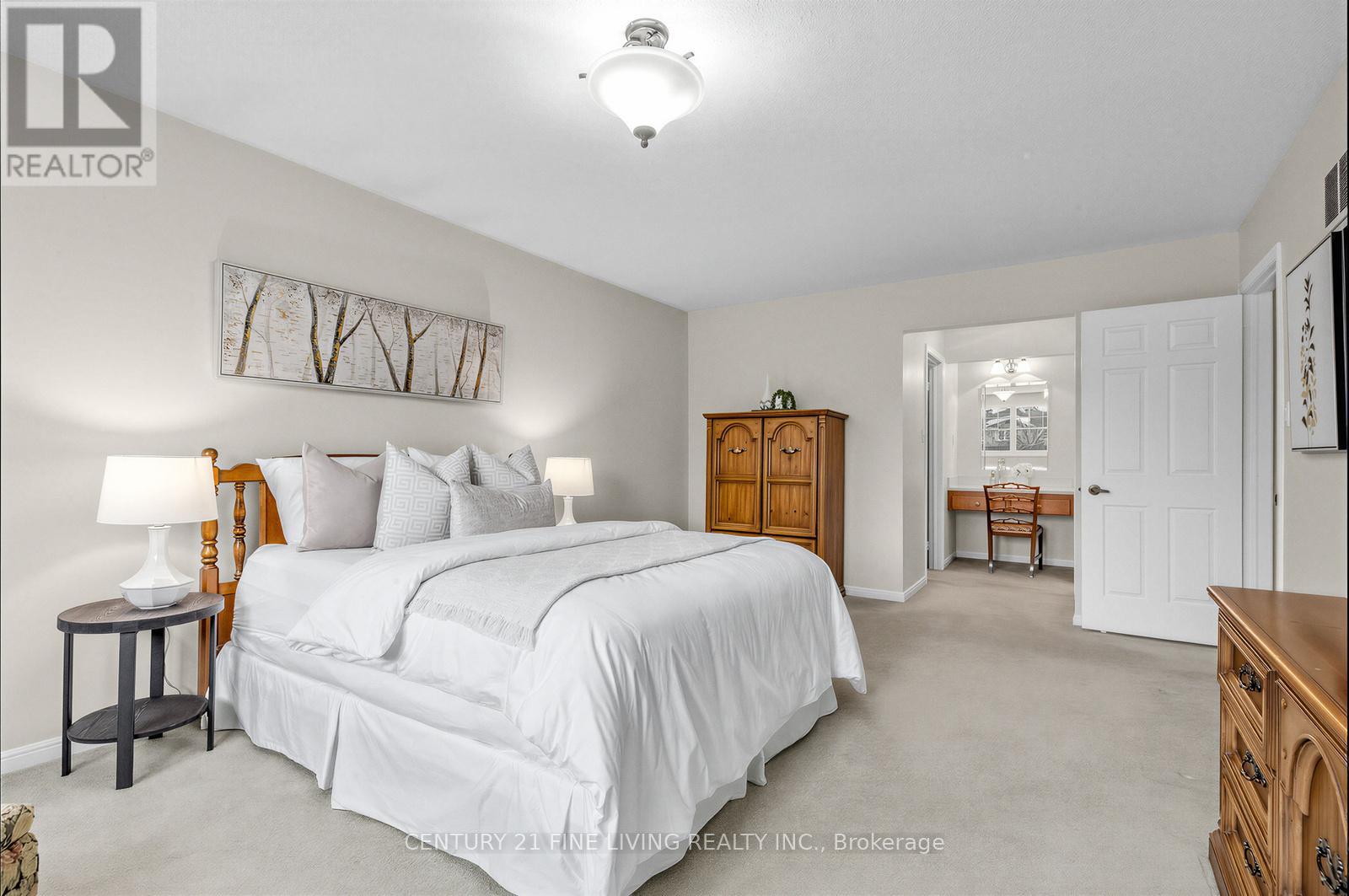 1062 Saginaw Crescent, Mississauga, Ontario  L5H 3W5 - Photo 21 - W12819860