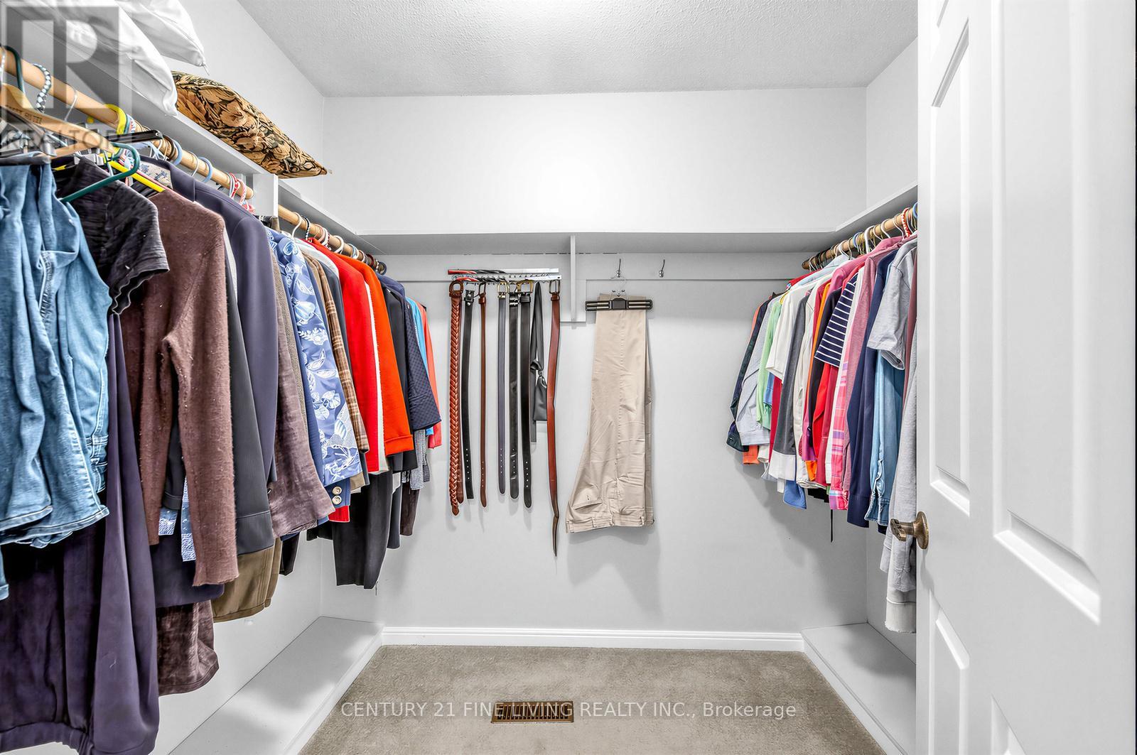 1062 Saginaw Crescent, Mississauga, Ontario  L5H 3W5 - Photo 23 - W12819860