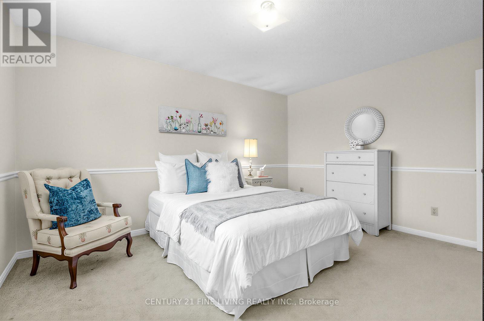 1062 Saginaw Crescent, Mississauga, Ontario  L5H 3W5 - Photo 26 - W12819860