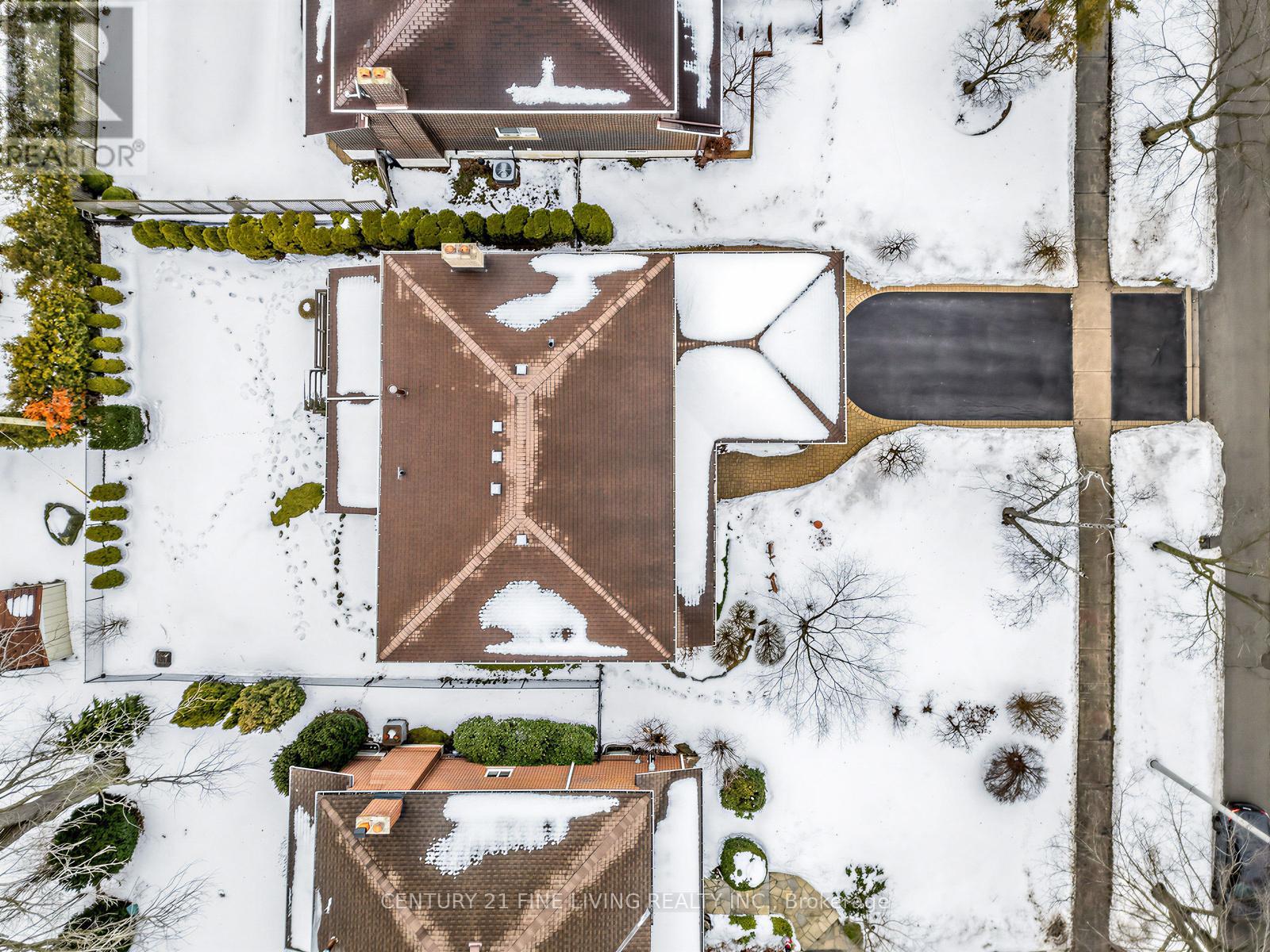 1062 Saginaw Crescent, Mississauga, Ontario  L5H 3W5 - Photo 45 - W12819860