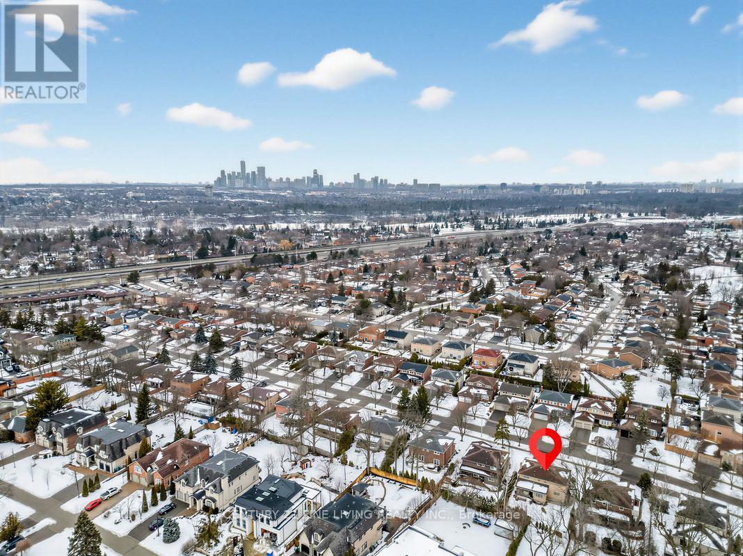 1062 Saginaw Crescent, Mississauga, Ontario  L5H 3W5 - Photo 48 - W12819860