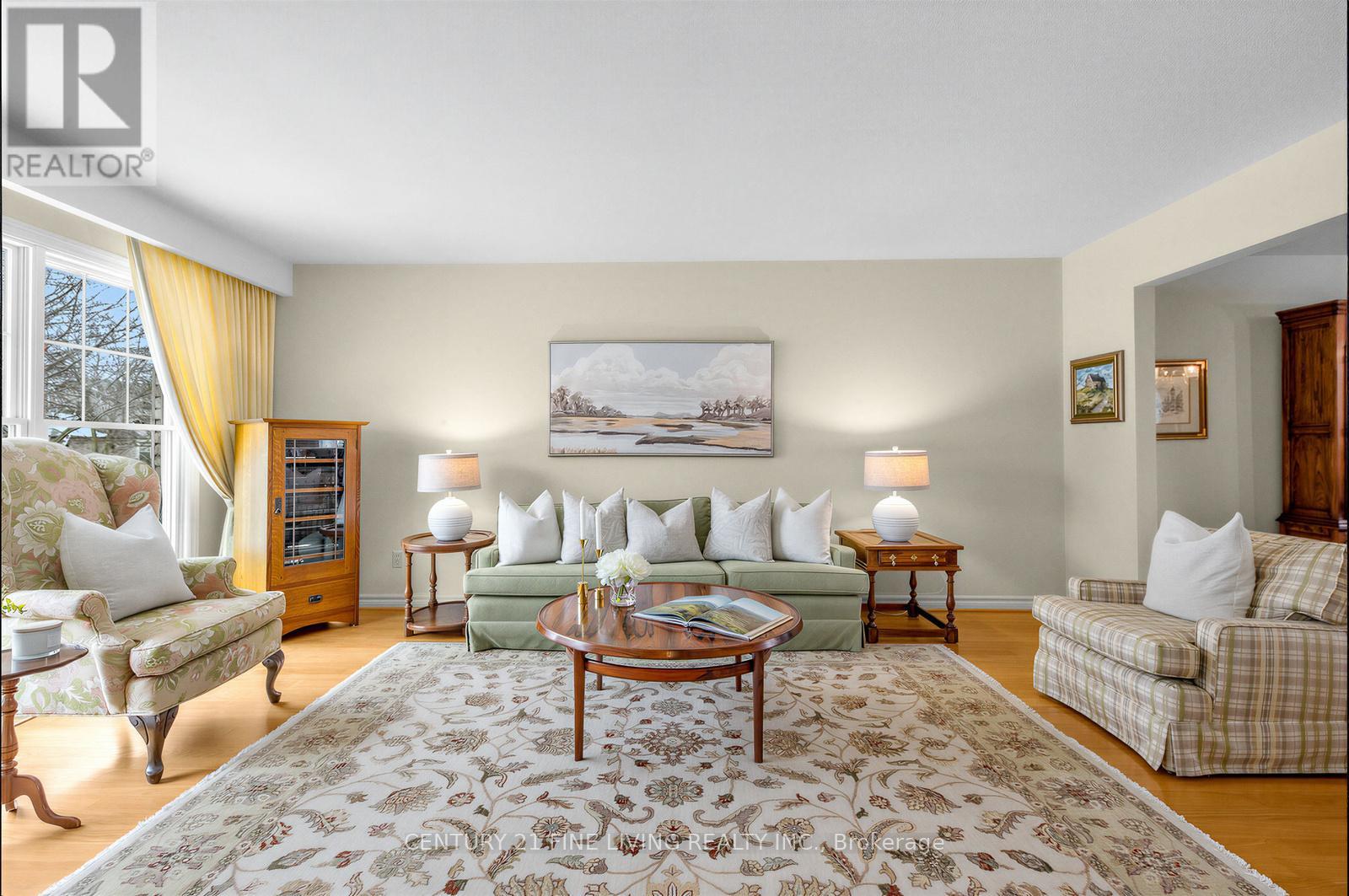 1062 Saginaw Crescent, Mississauga, Ontario  L5H 3W5 - Photo 7 - W12819860