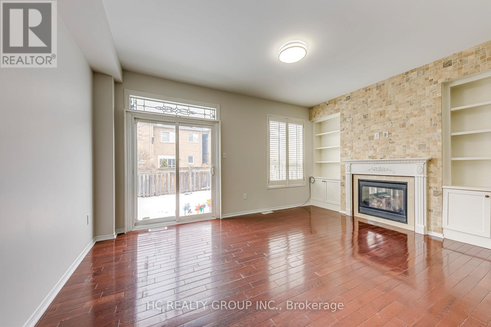 2344 Stone Glen Crescent, Oakville, Ontario  L6M 0C7 - Photo 10 - W12819876