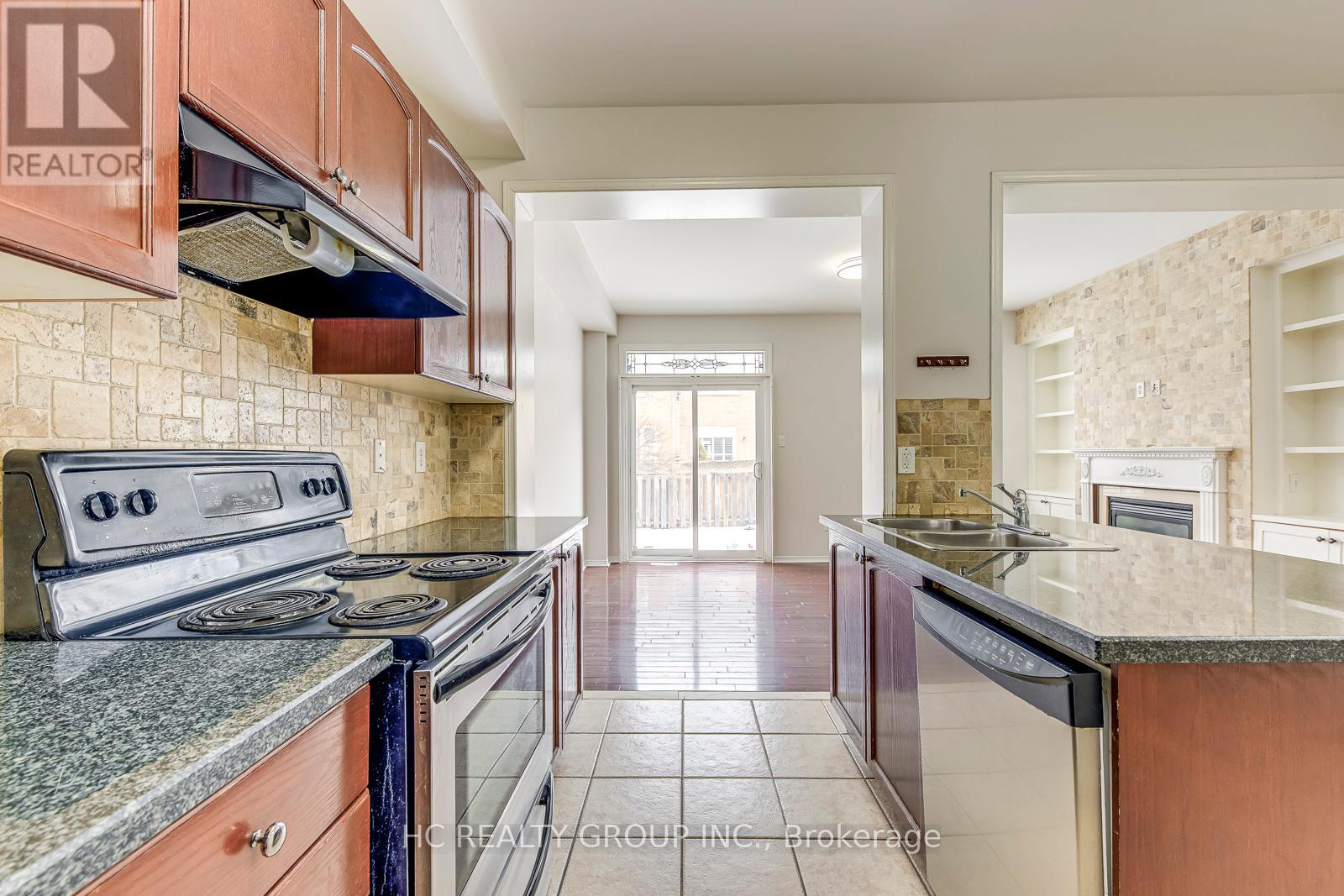 2344 Stone Glen Crescent, Oakville, Ontario  L6M 0C7 - Photo 9 - W12819876