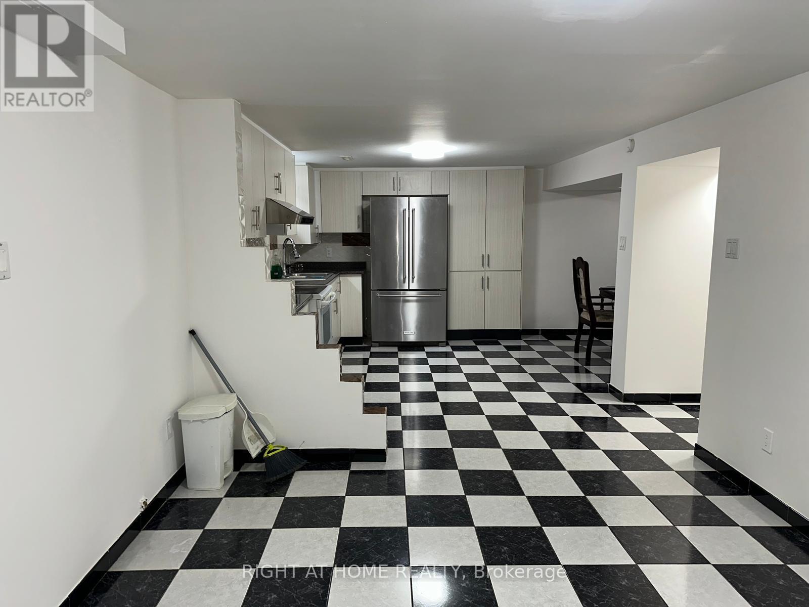 Basement - 160 Millwick Drive, Toronto (Humber Summit), Ontario  M9L 2X7 - Photo 5 - W12819902